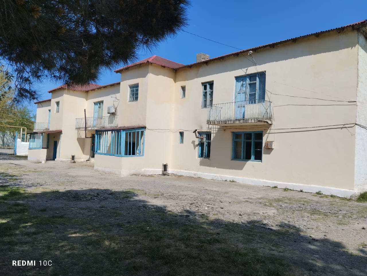 Şabran rayonu Çölquşçu kənd tam orta məktəbi