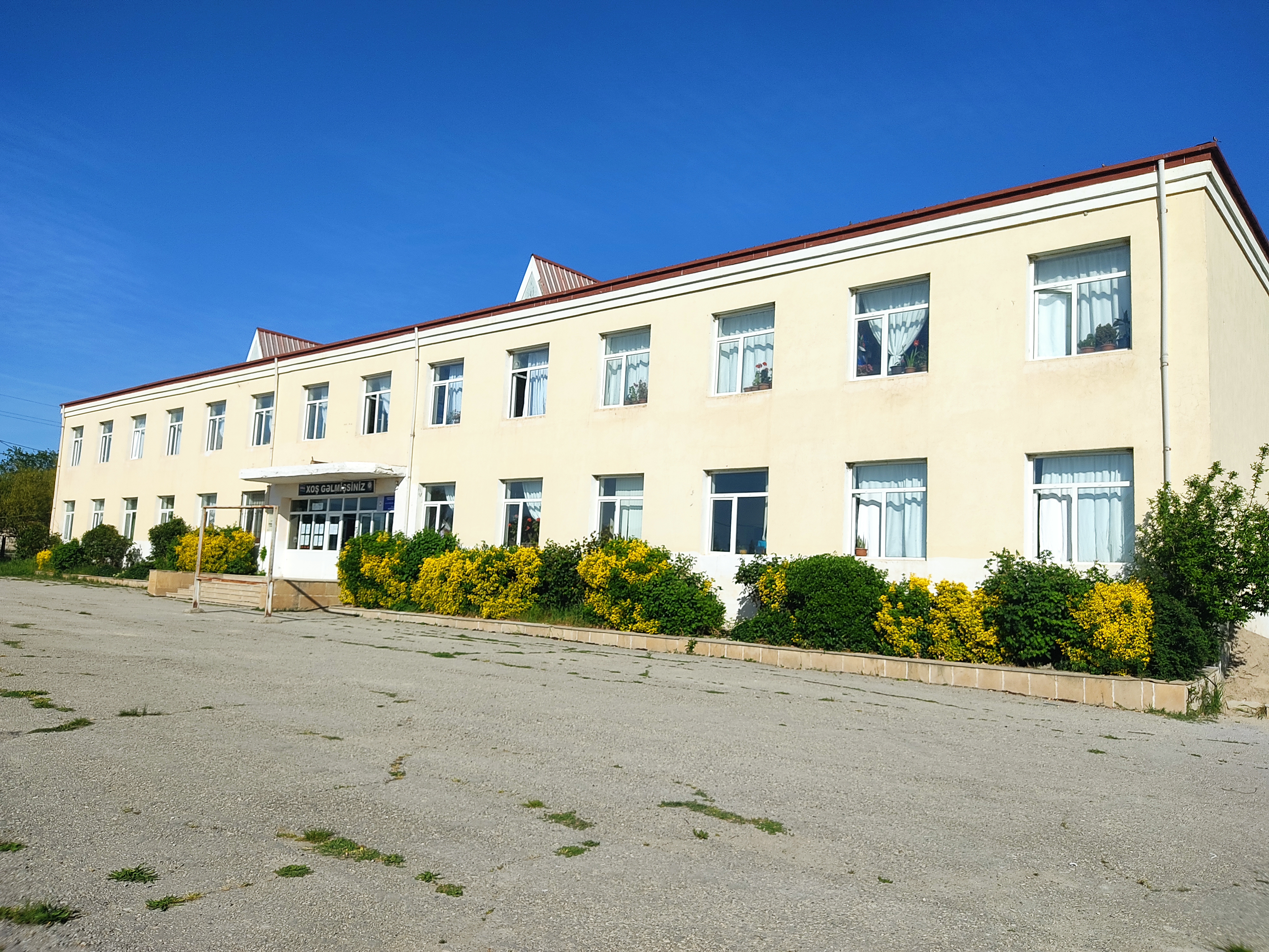 Gil-Gilçay stansiya tam orta məktəb