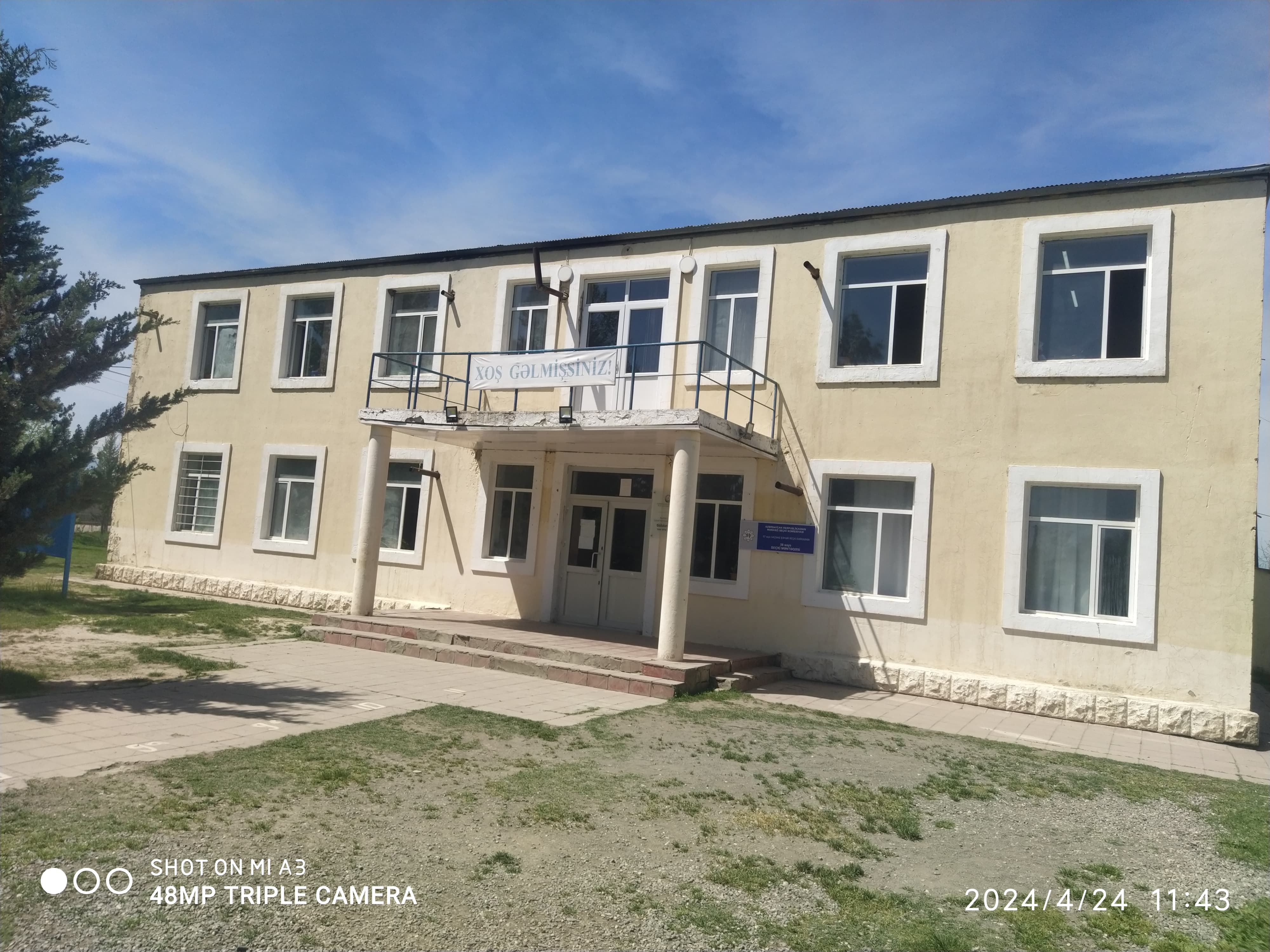 Xaçmaz rayonu Gülalan kənd Füzuli Yarməmmədov adına tam orta məktəb