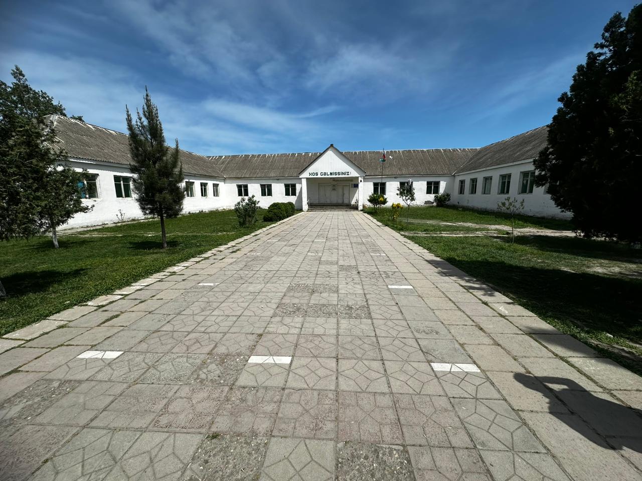 Xaçmaz rayonu Qoçaqlı kənd tam orta məktəb