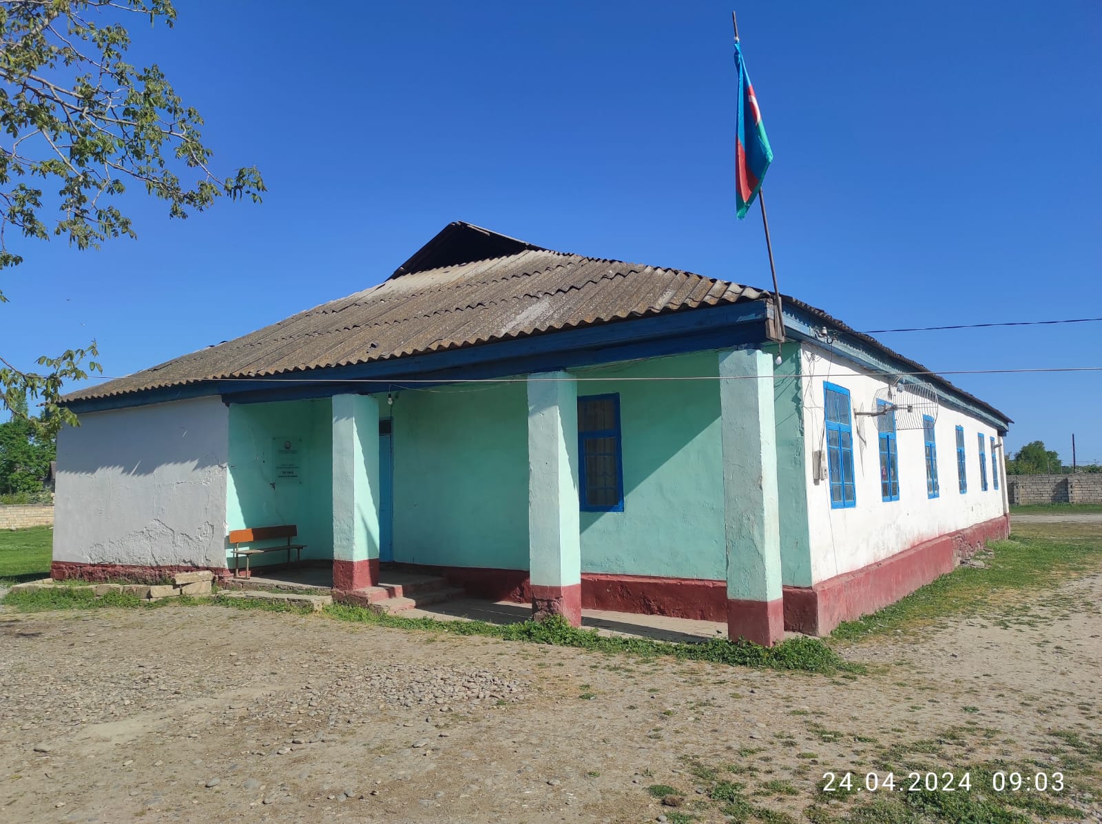 Xaçmaz rayonu Tel kənd Əbülfət Abdulhəlimov adına ümumi orta məktəb