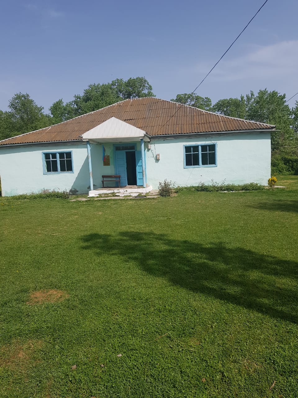 Xaçmaz rayonu Pərdiqıran kənd ibtidai məktəb