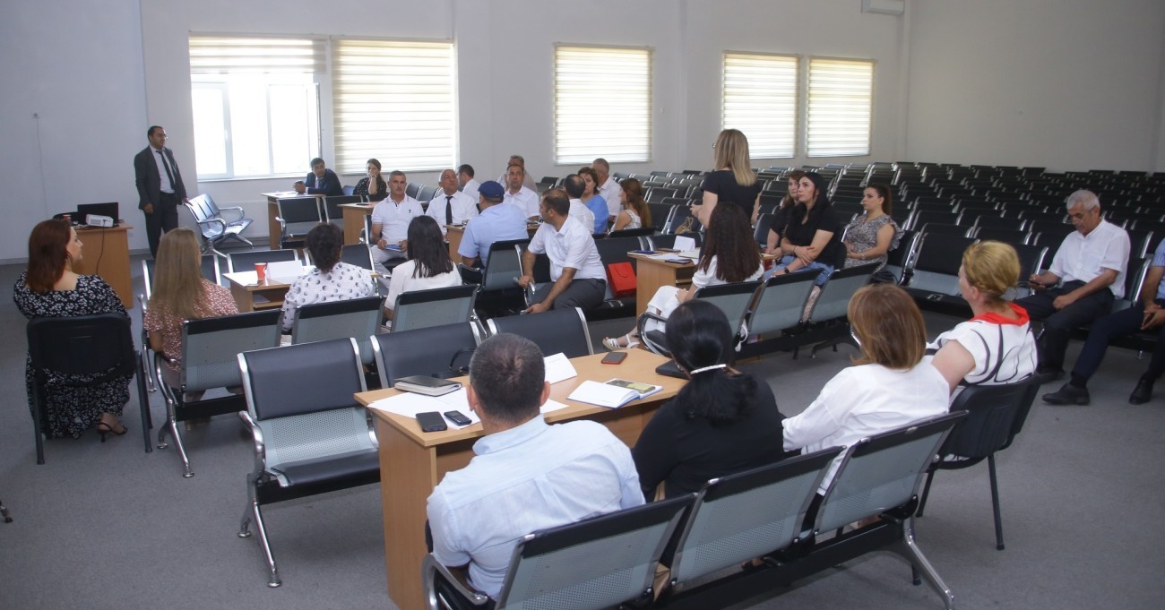 Ümumi təhsil müəssisələrinin rəhbərləri üçün təşkil olunan təlimlər davam edir.