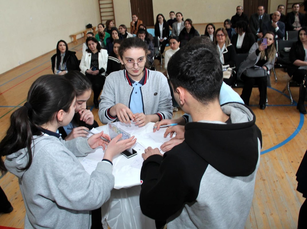 "Riyaziyyat dahiləri" müsabiqəsinə start verilmişdir.