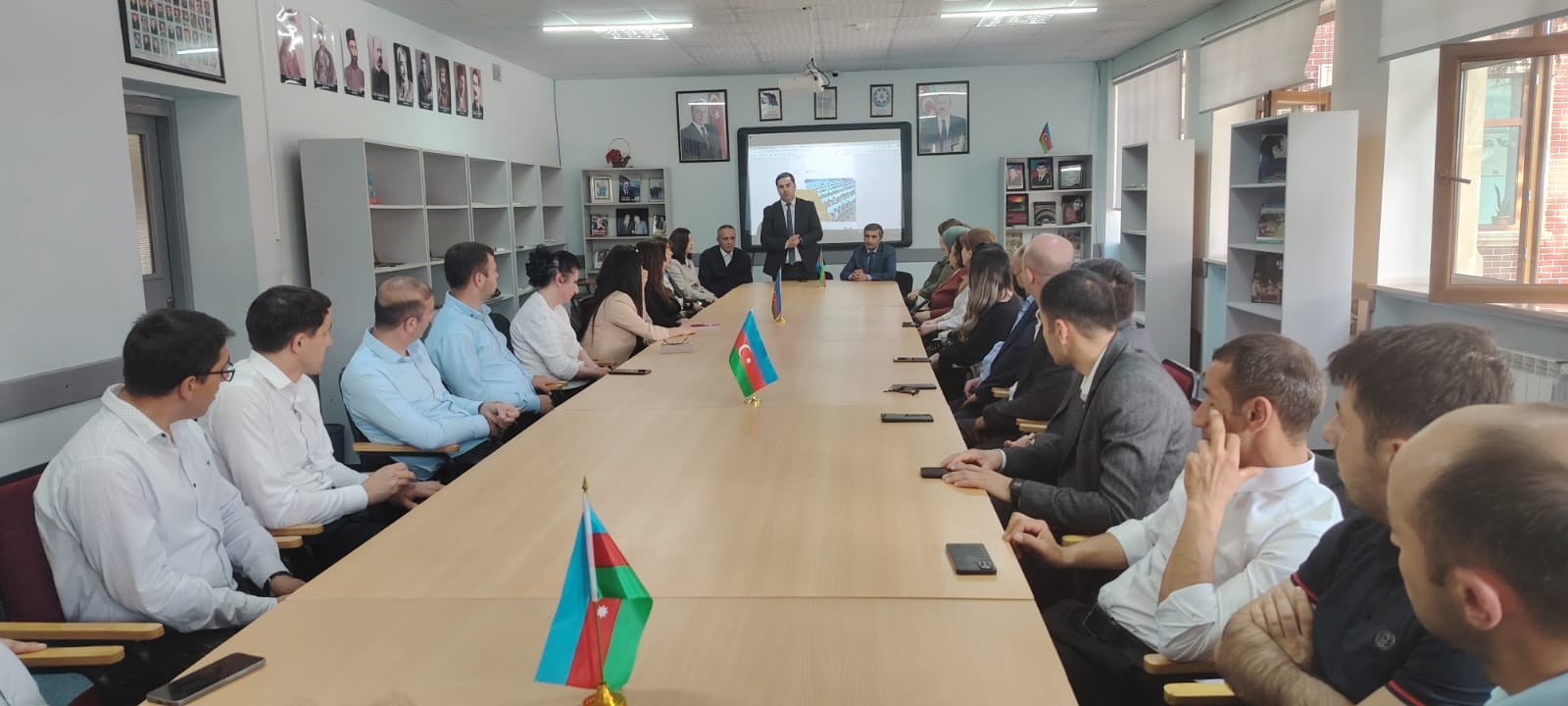 Təhsilverənlərin sertifikatlaşdırması ilə bağlı görüşlər keçirilib