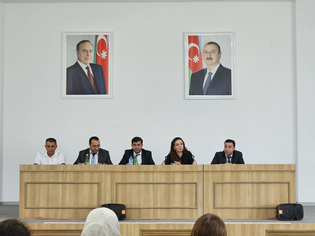 “Təsərrüfat və maliyyə” istiqaməti üzrə təlimlər keçirildi