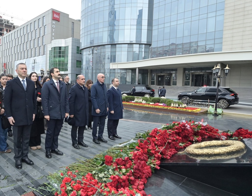“Ana harayı” abidəsini ziyarət edildi