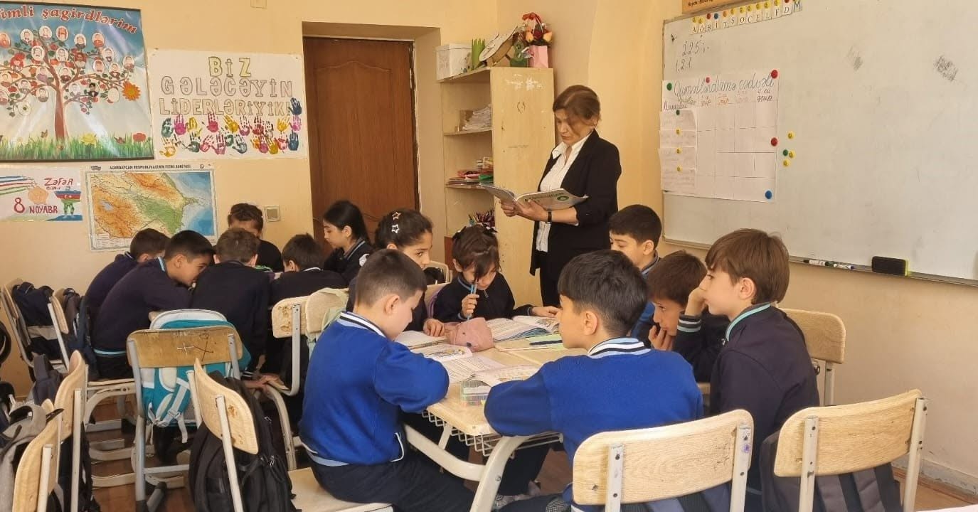 Dərsdinləmələr həyata keçirilir