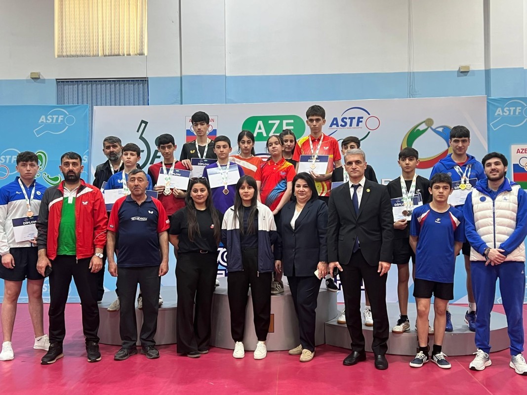 17 medal qazandılar