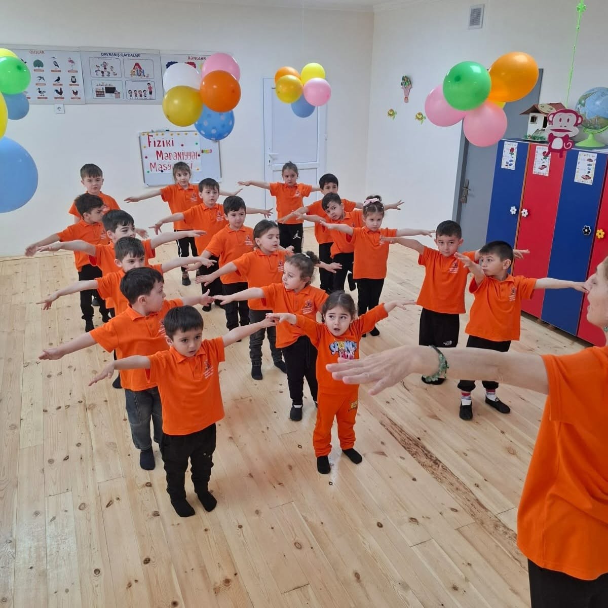 “Fiziki mədəniyyət” mövzusunda məşğələ aylığı keçirilir.
