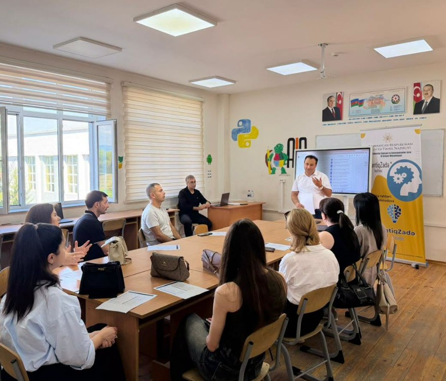 Fənlər üzrə sessiyalar və panel müzakirələri keçirilib.